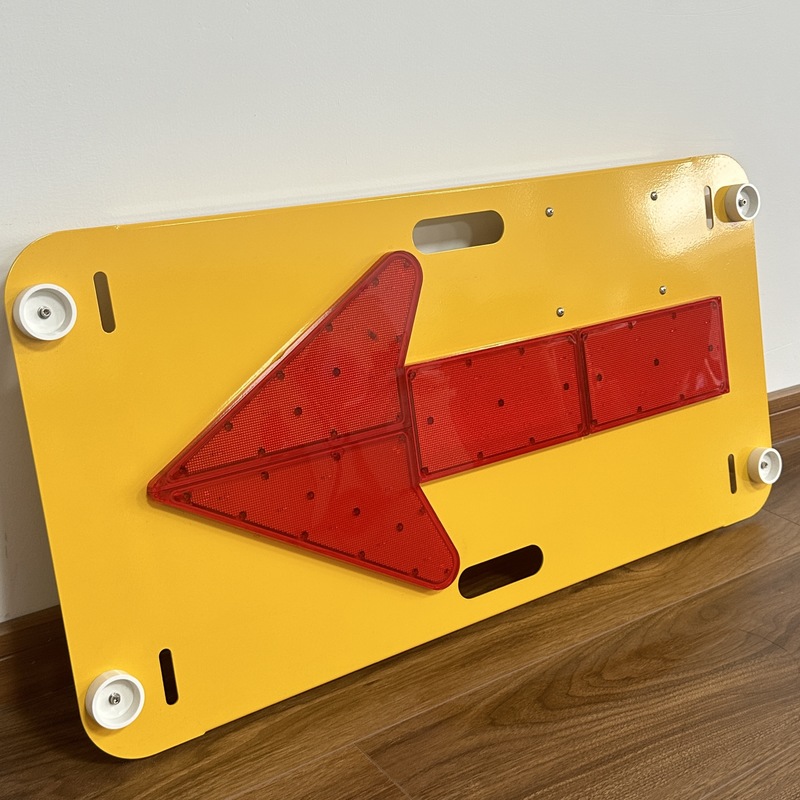 Placa de Sinalização Direcional Visual Personalizável com Modo Estroboscópico e Tensão DC6V