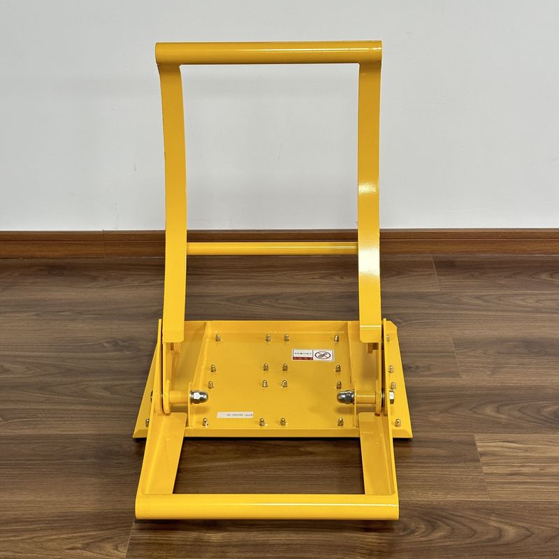 Áreas em que os veículos circulam a baixas velocidades Parte de barreira de tráfego Projeto substituível que assegure a segurança do tráfego com uma fácil manutenção