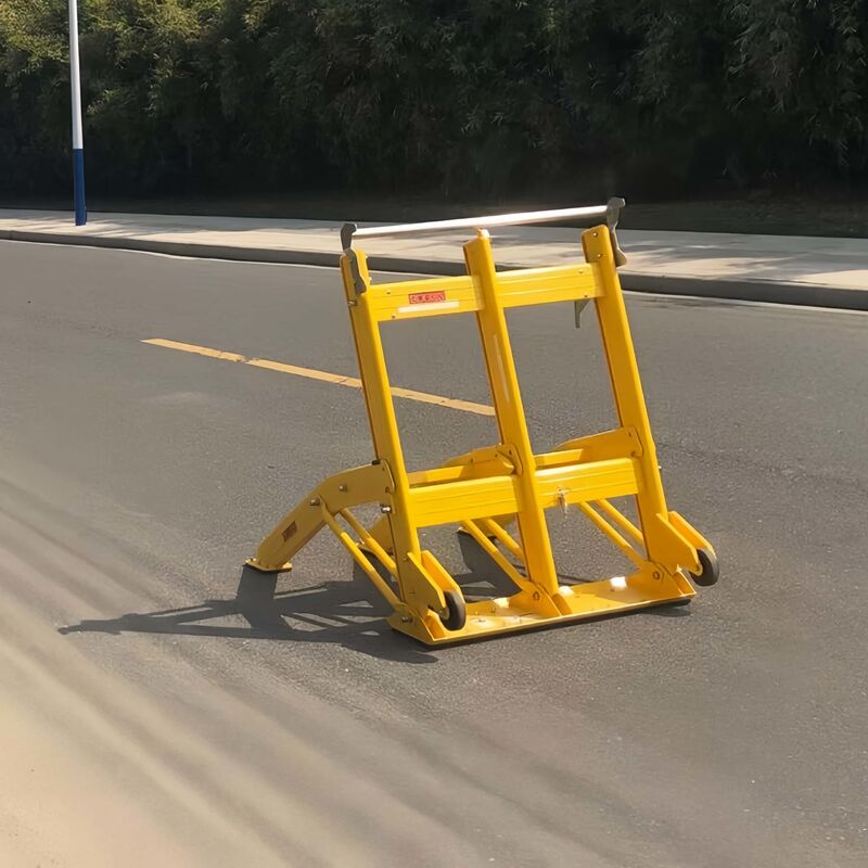 Barreira de veículo móvel de alumínio dobrável amarelo com rodas para a segurança rodoviária