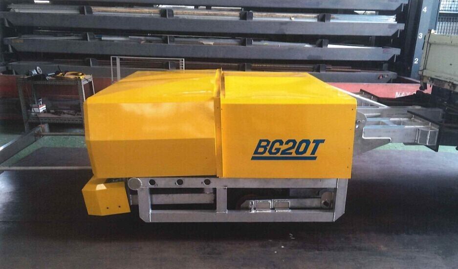 Atenuador de impacto montado em caminhão amarelo de 750 kg com construção em liga de alumínio para alta resistência a impactos