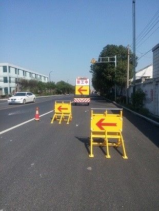 Atenuador montado caminhão da campainha elétrica da liga de alumínio 80km/H para absorver a força do impacto